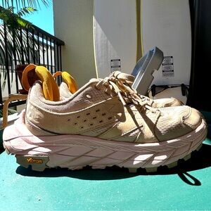 HOKA Anacapa Breeze Low Hiker